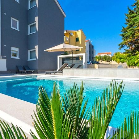 Summer Breeze Pool Apartments Novalja Extérieur photo