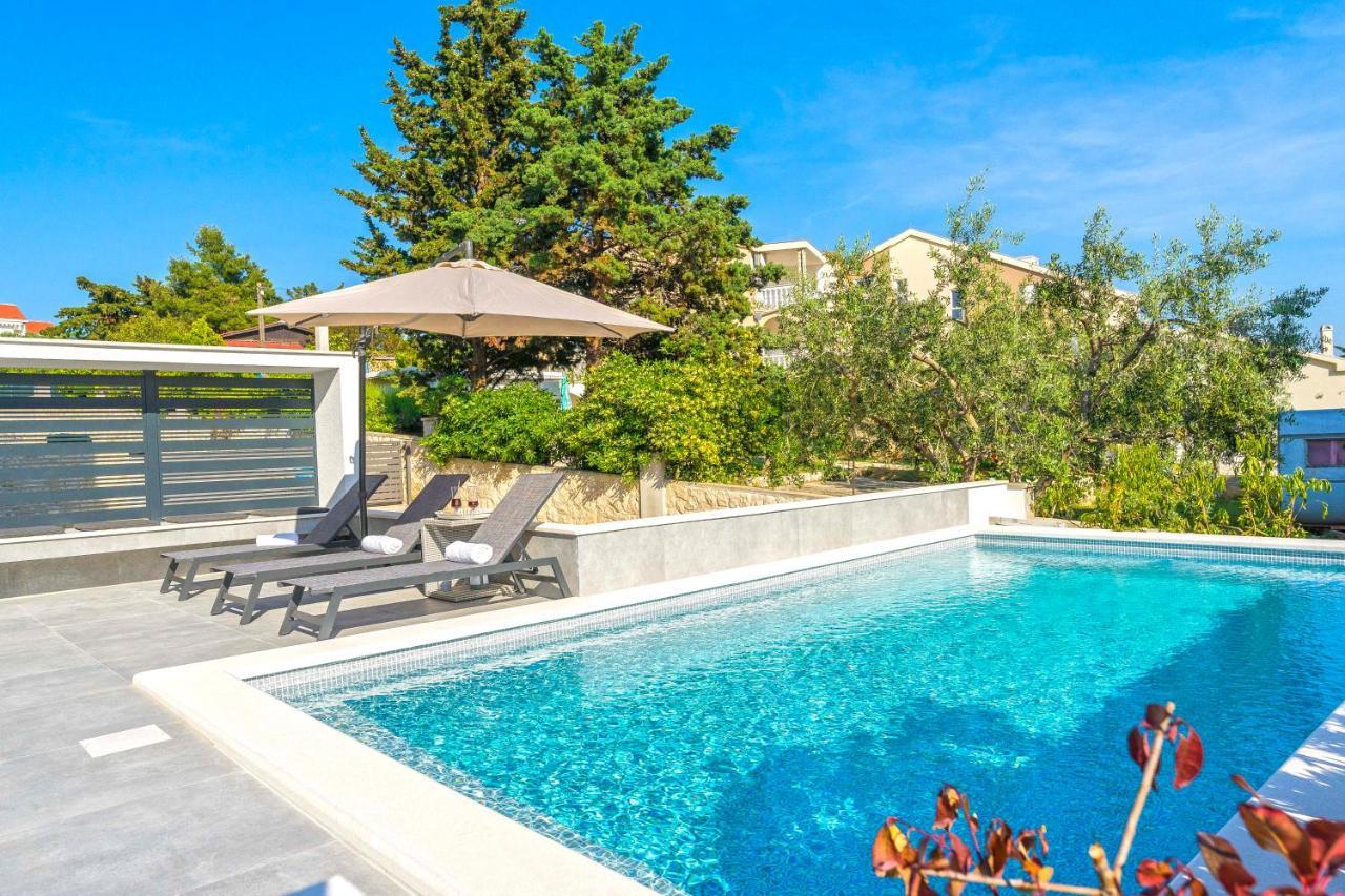 Summer Breeze Pool Apartments Novalja Extérieur photo