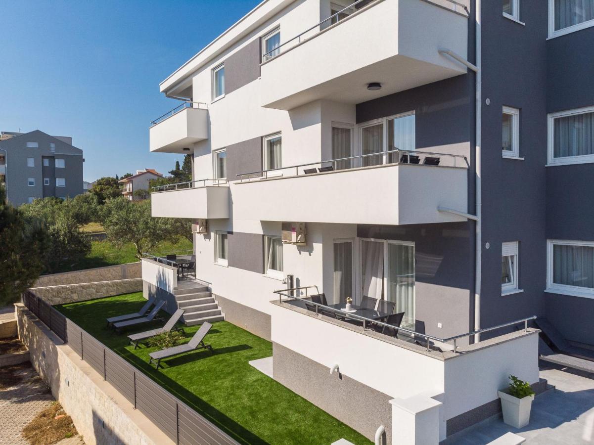 Summer Breeze Pool Apartments Novalja Extérieur photo