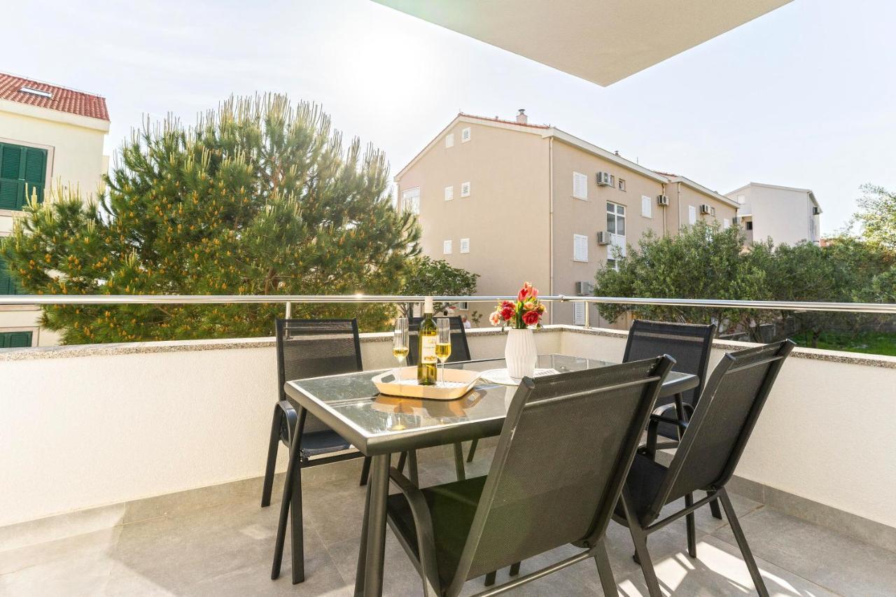Summer Breeze Pool Apartments Novalja Extérieur photo