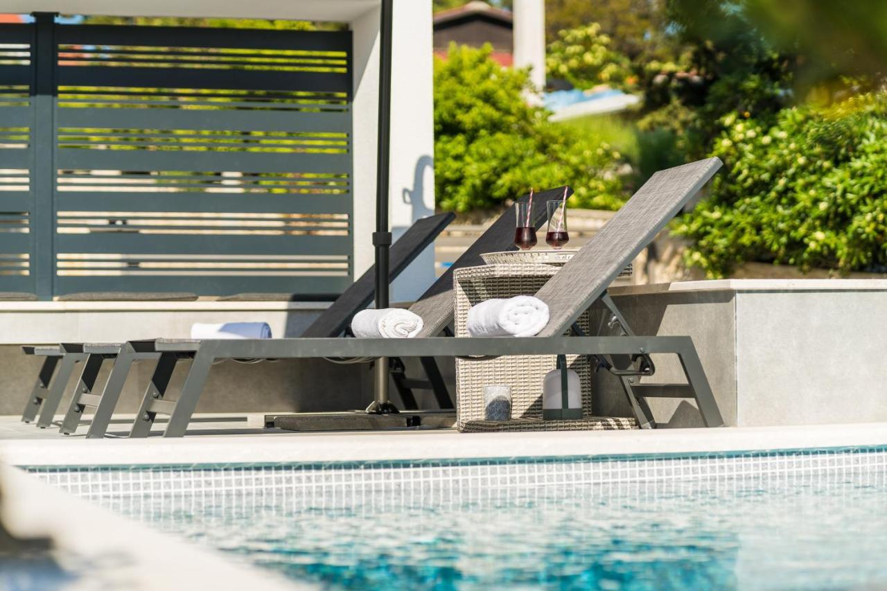 Summer Breeze Pool Apartments Novalja Extérieur photo