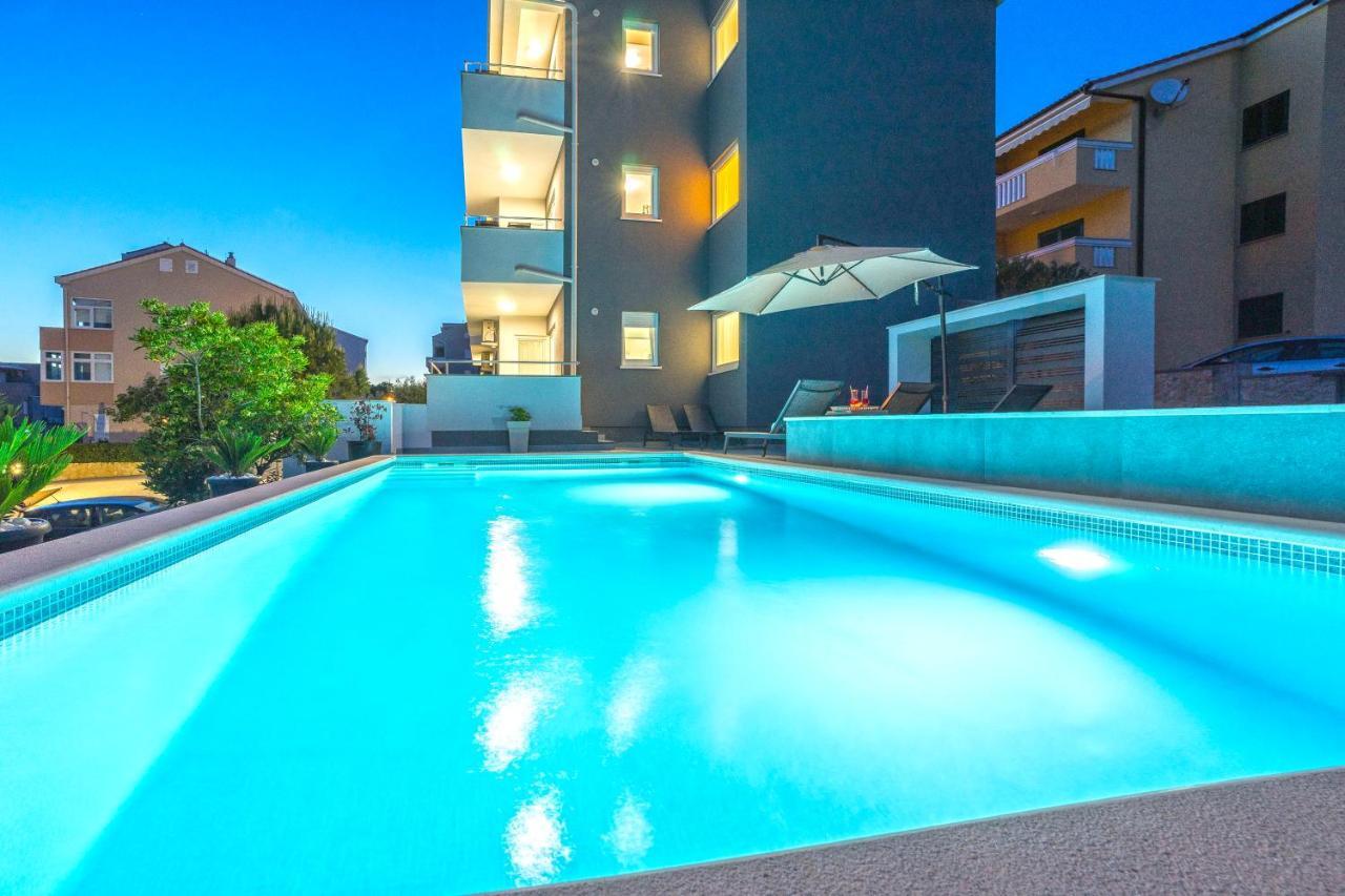 Summer Breeze Pool Apartments Novalja Extérieur photo
