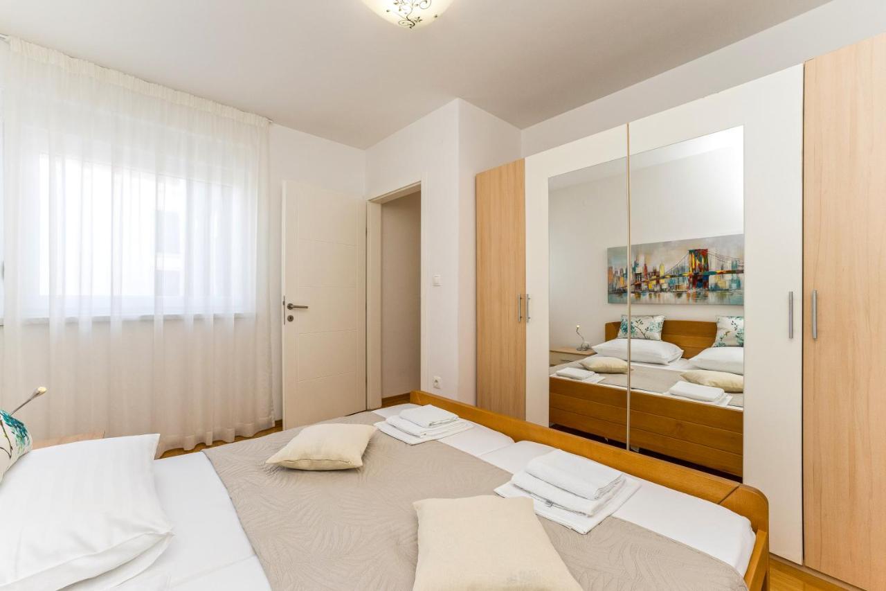 Summer Breeze Pool Apartments Novalja Extérieur photo
