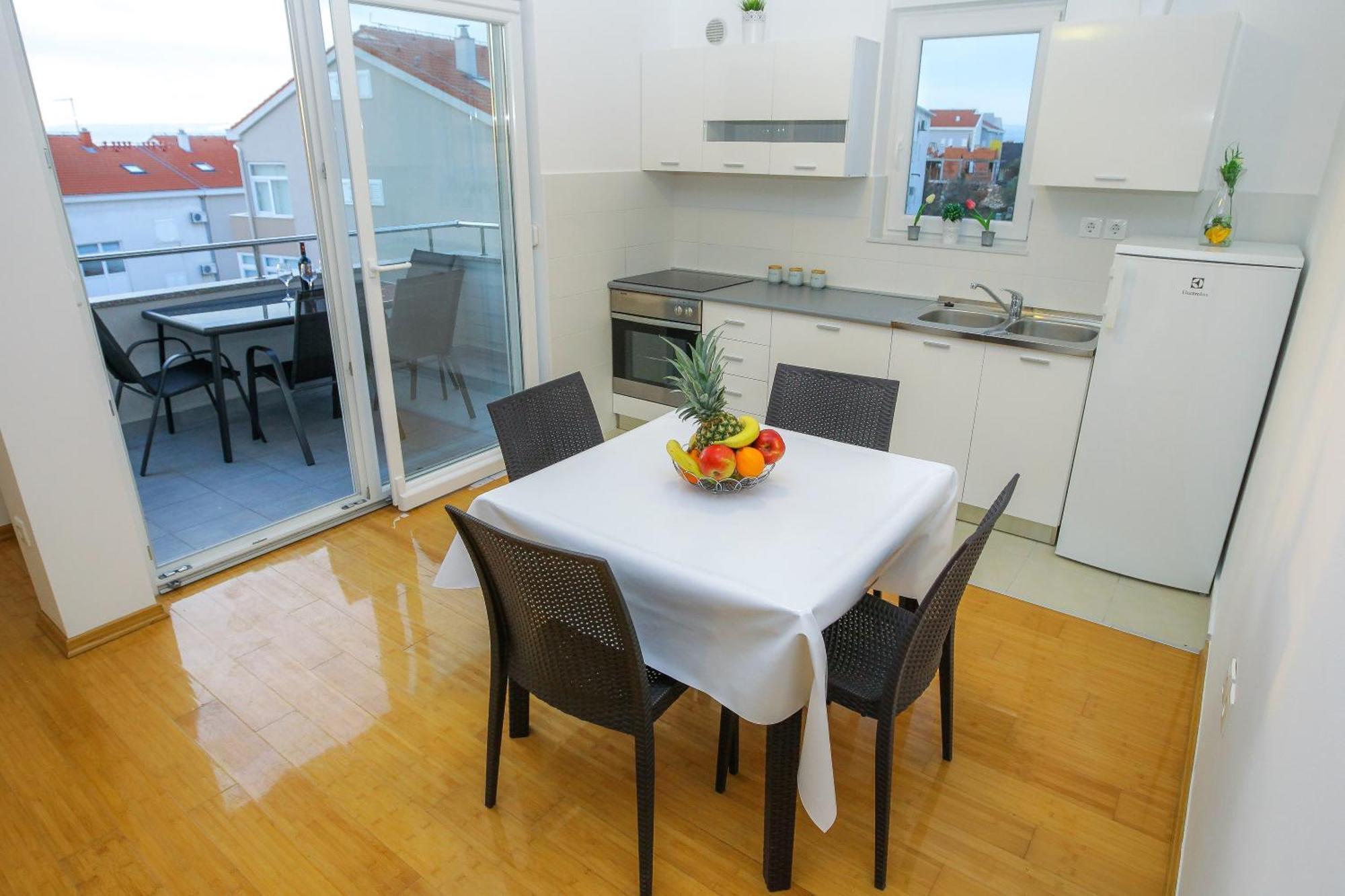 Summer Breeze Pool Apartments Novalja Chambre photo